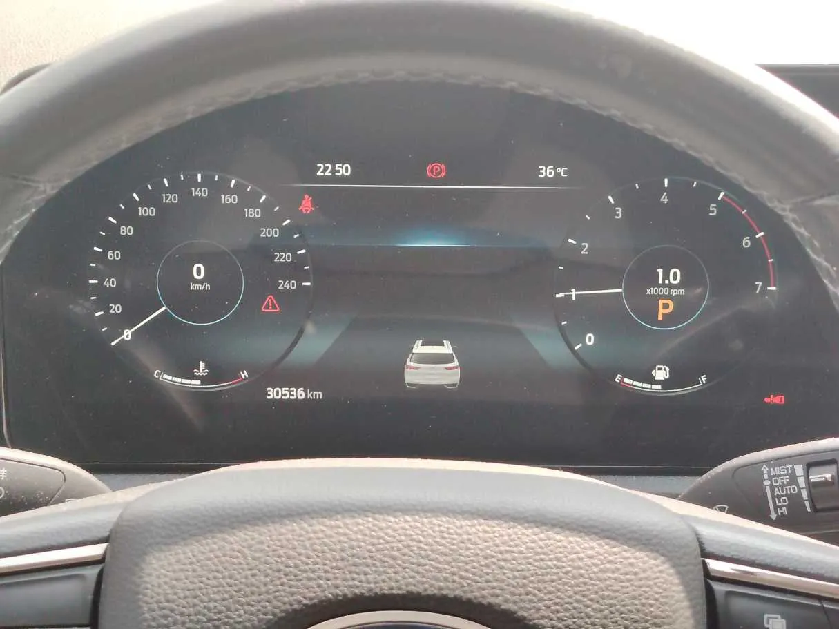 Car image 23