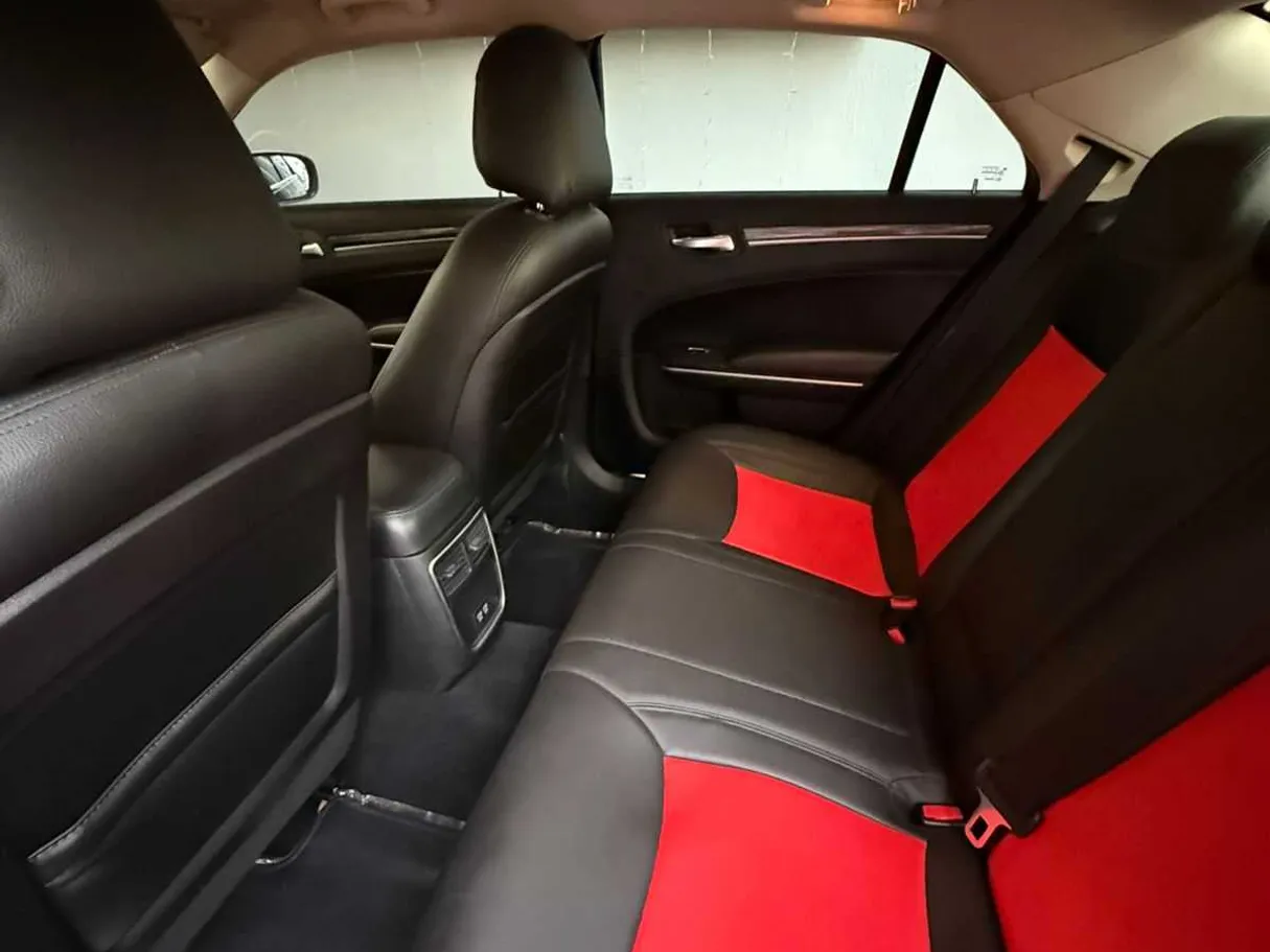 Car image 7