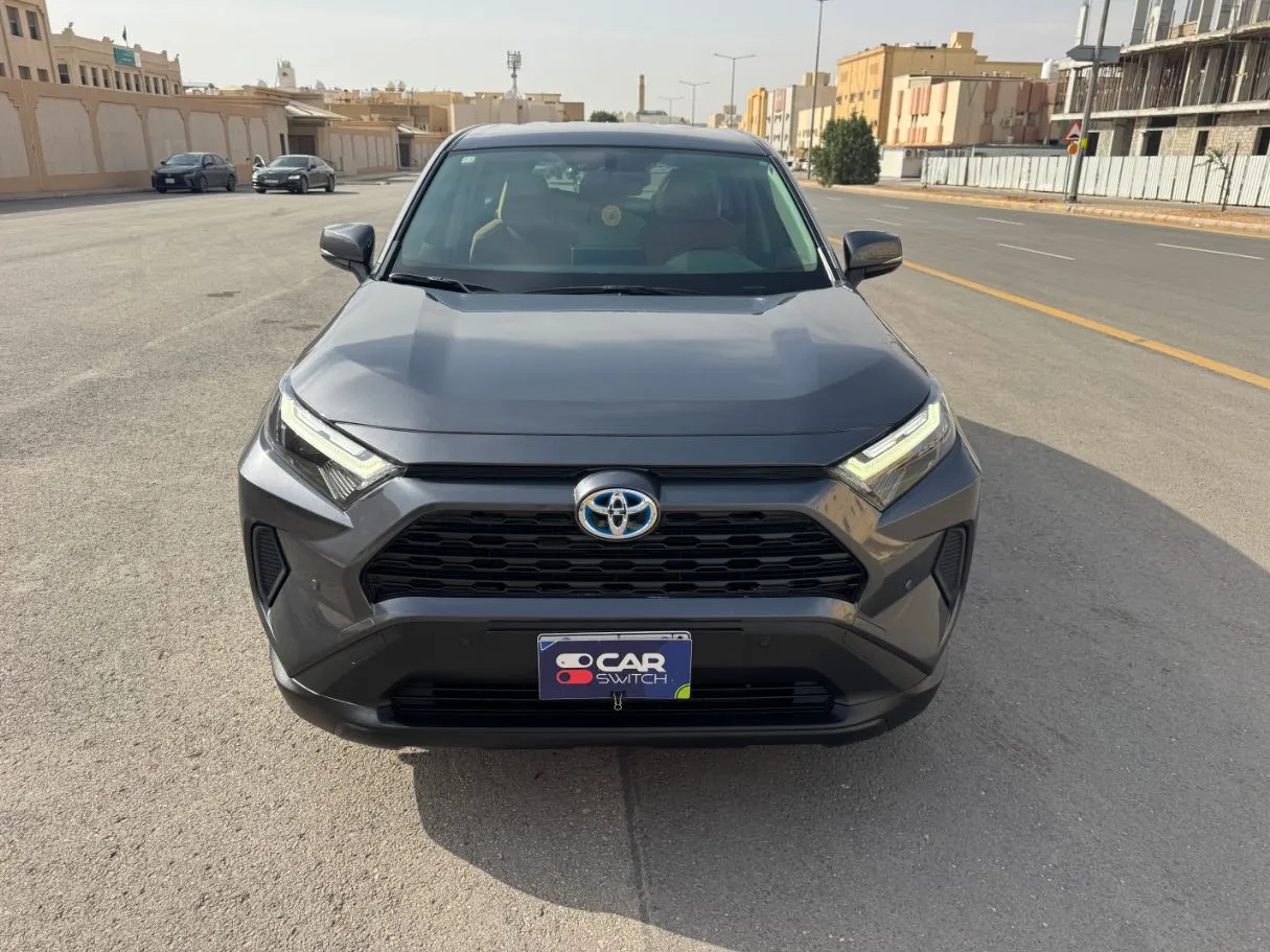 Car image 2