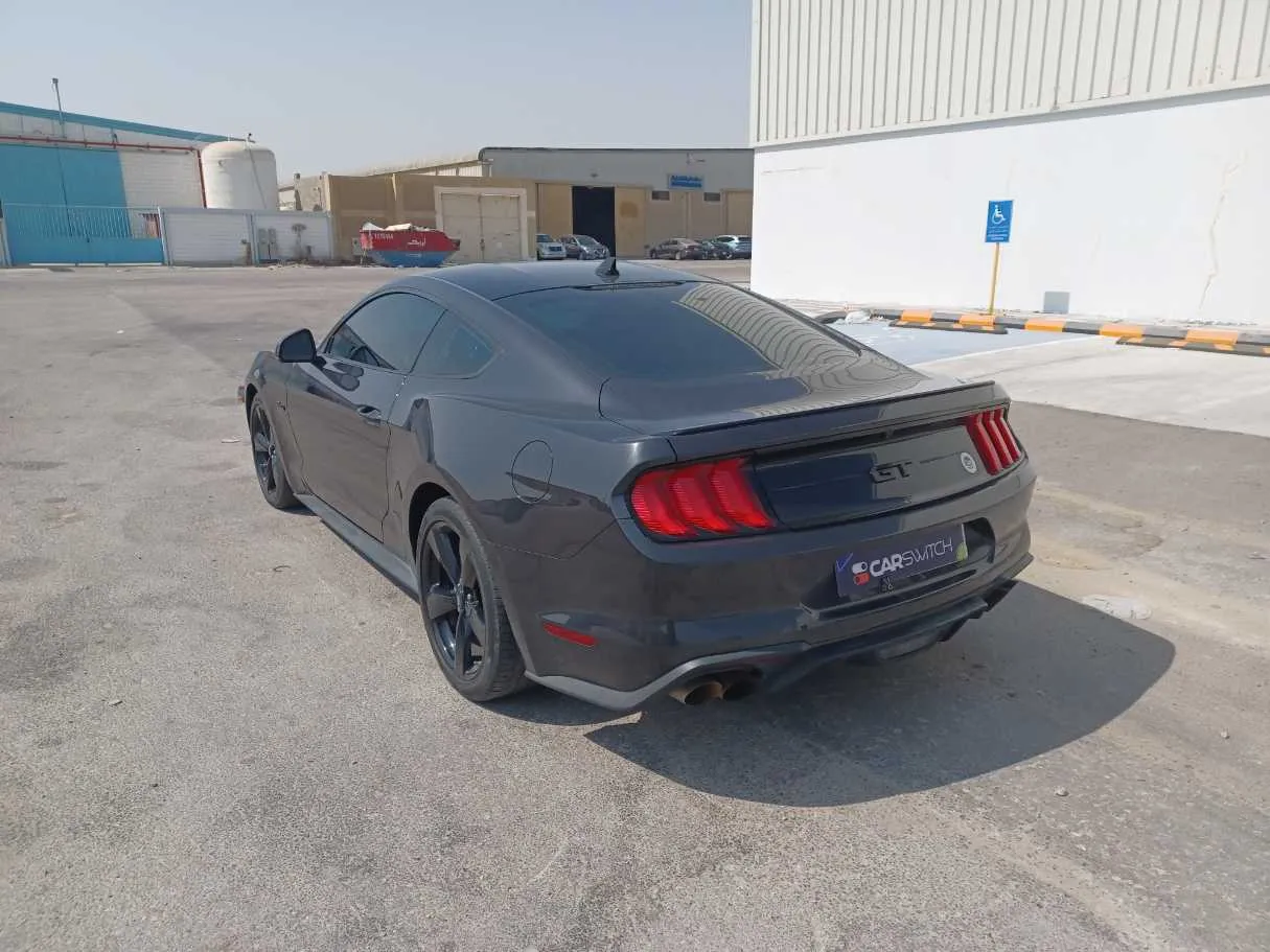 Car image 7