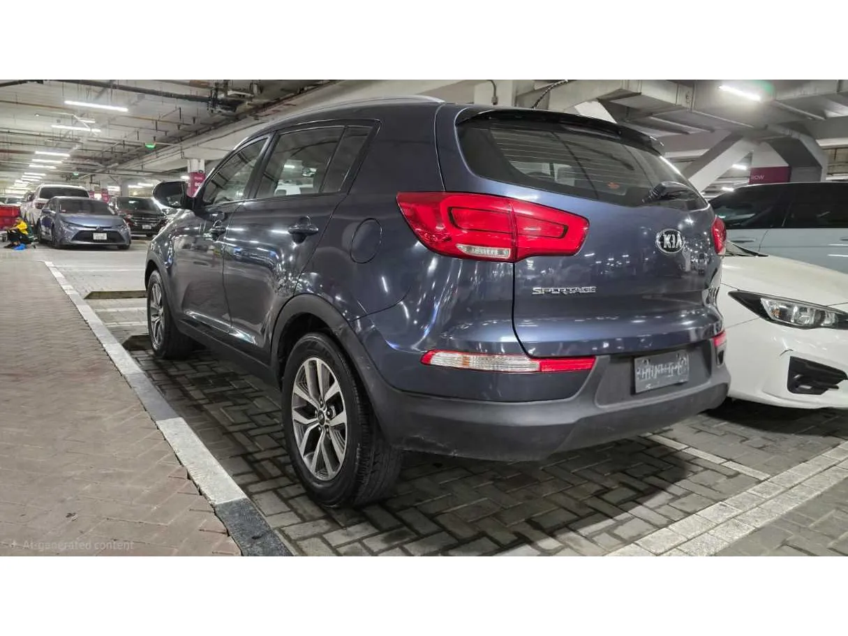 Car image 7