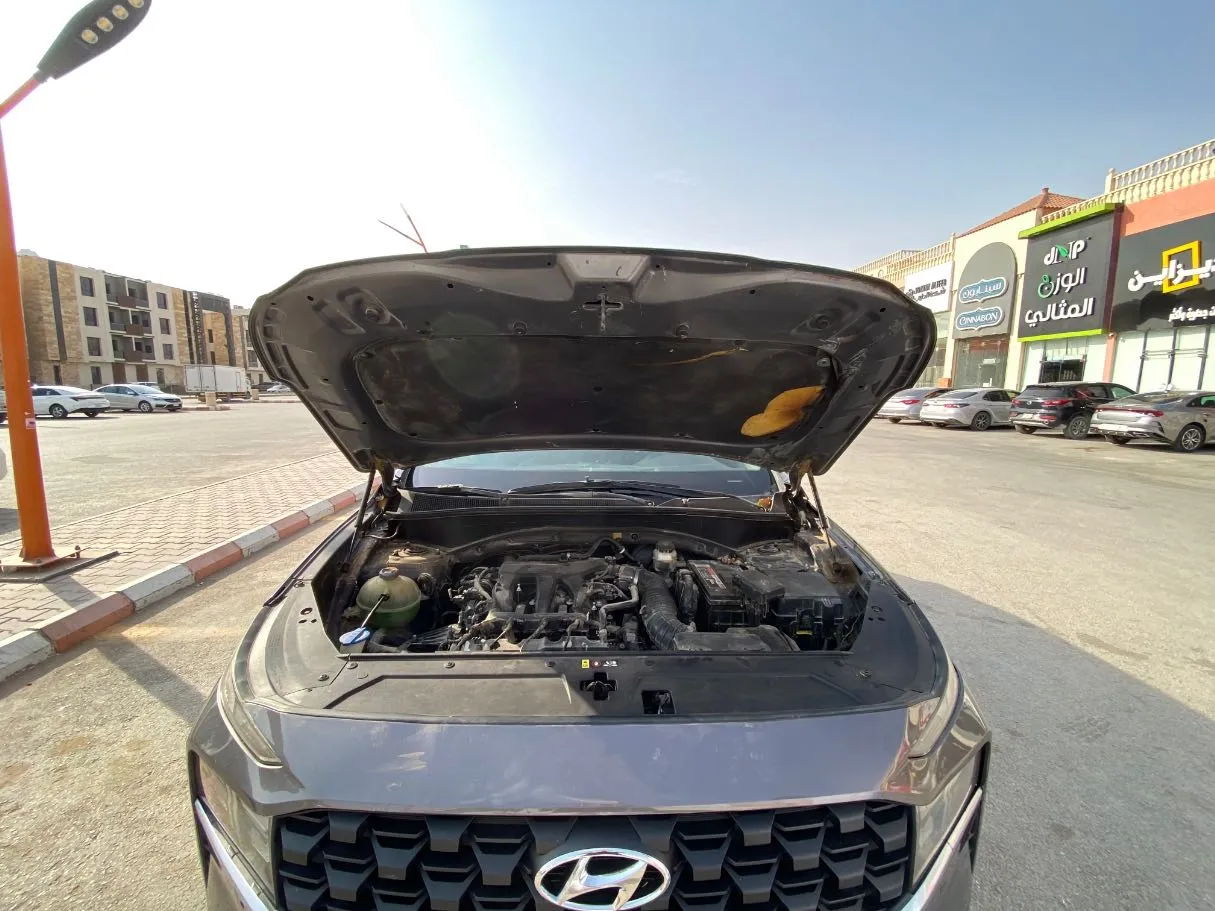 Car image 28