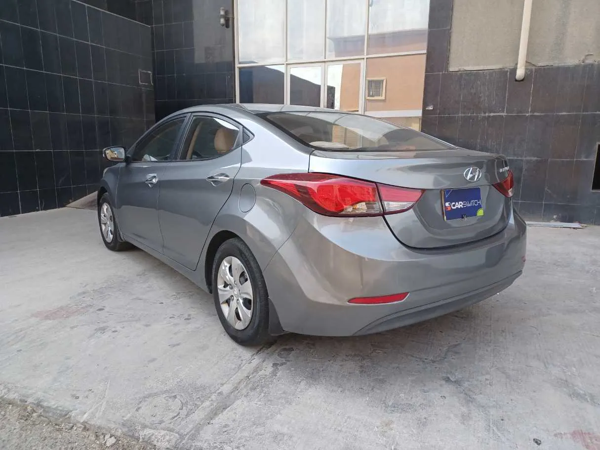 Car image 7