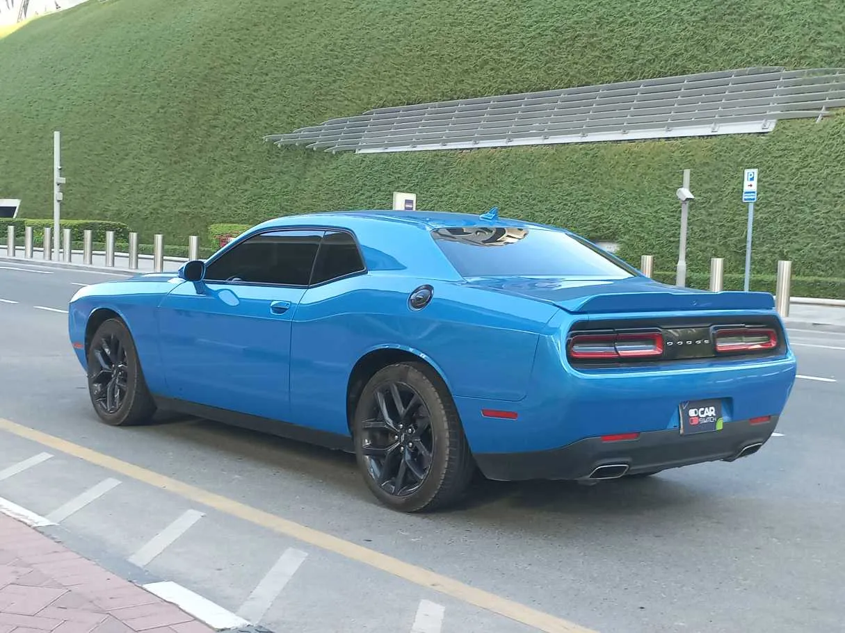 Car image 7