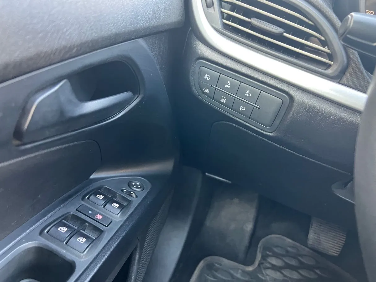 Car image 22