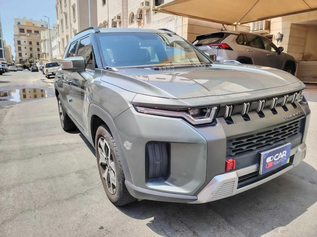 Car image 3
