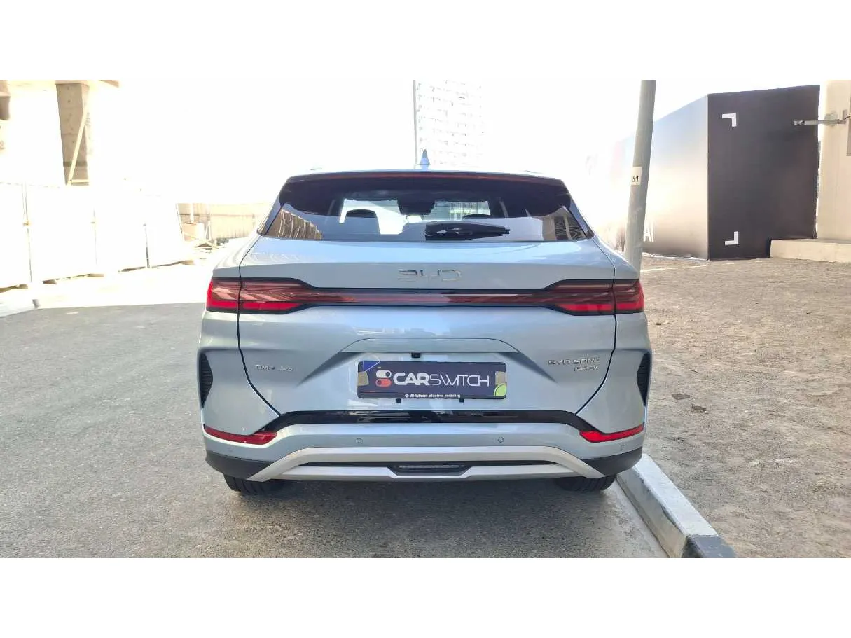 Car image 6