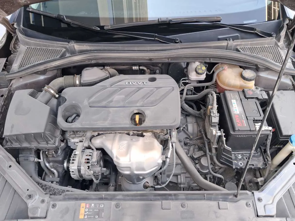 Car image 18