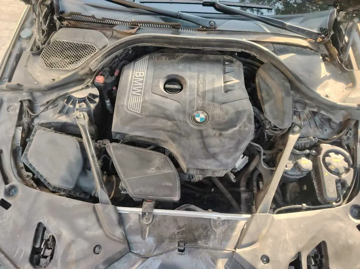 Car image 48