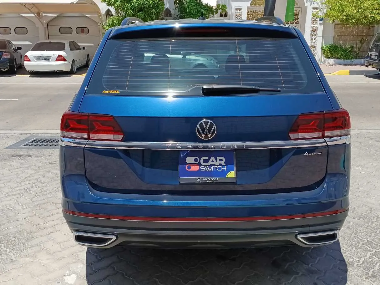 Car image 6