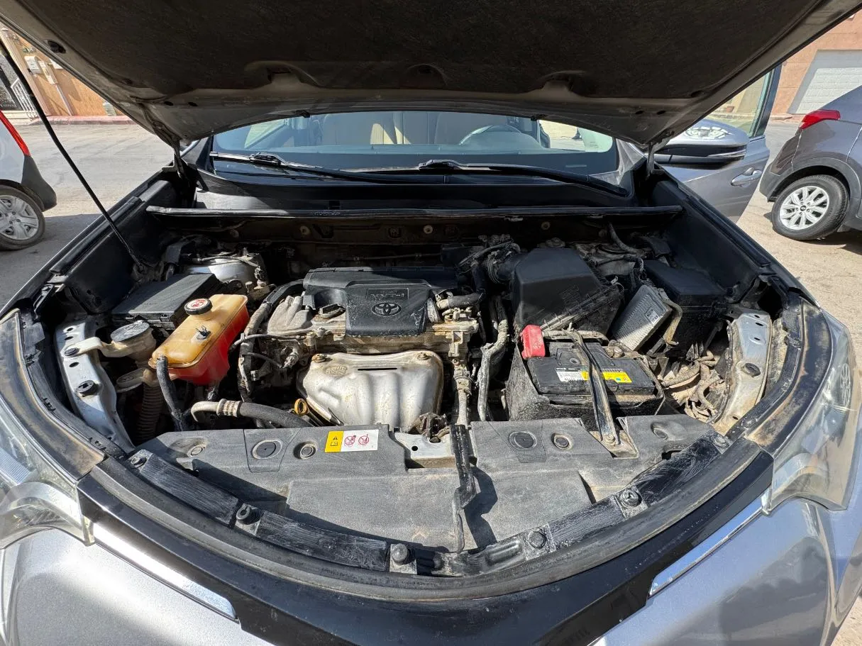 Car image 24
