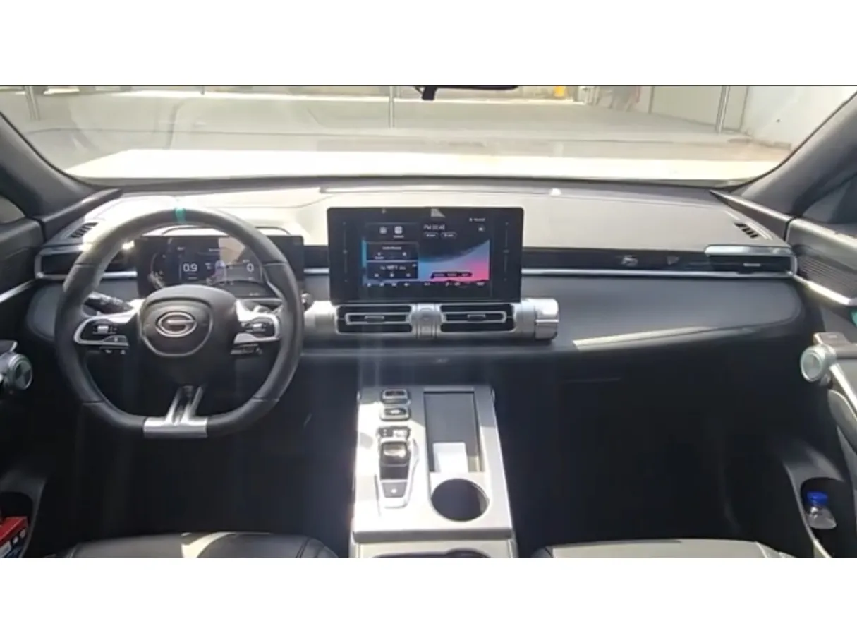 Car image 6