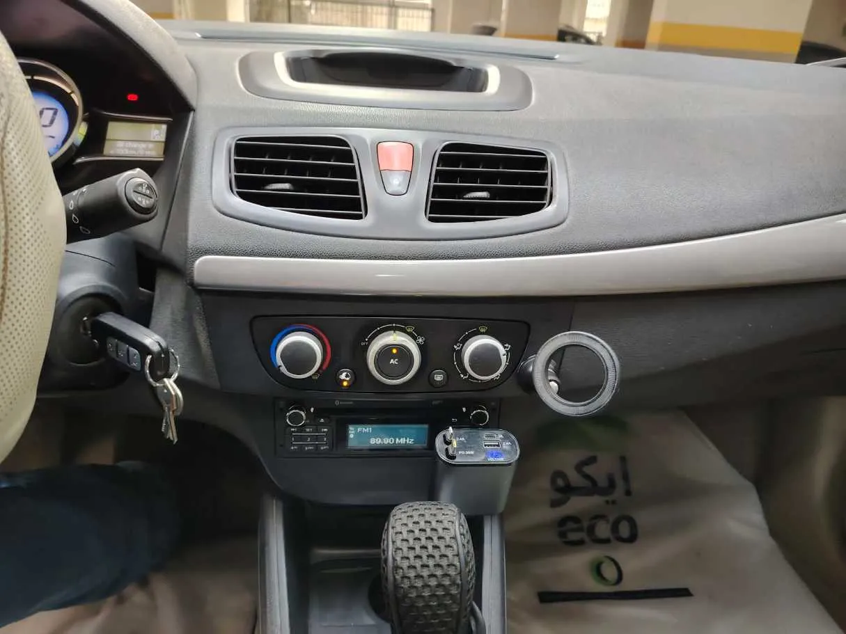 Car image 27