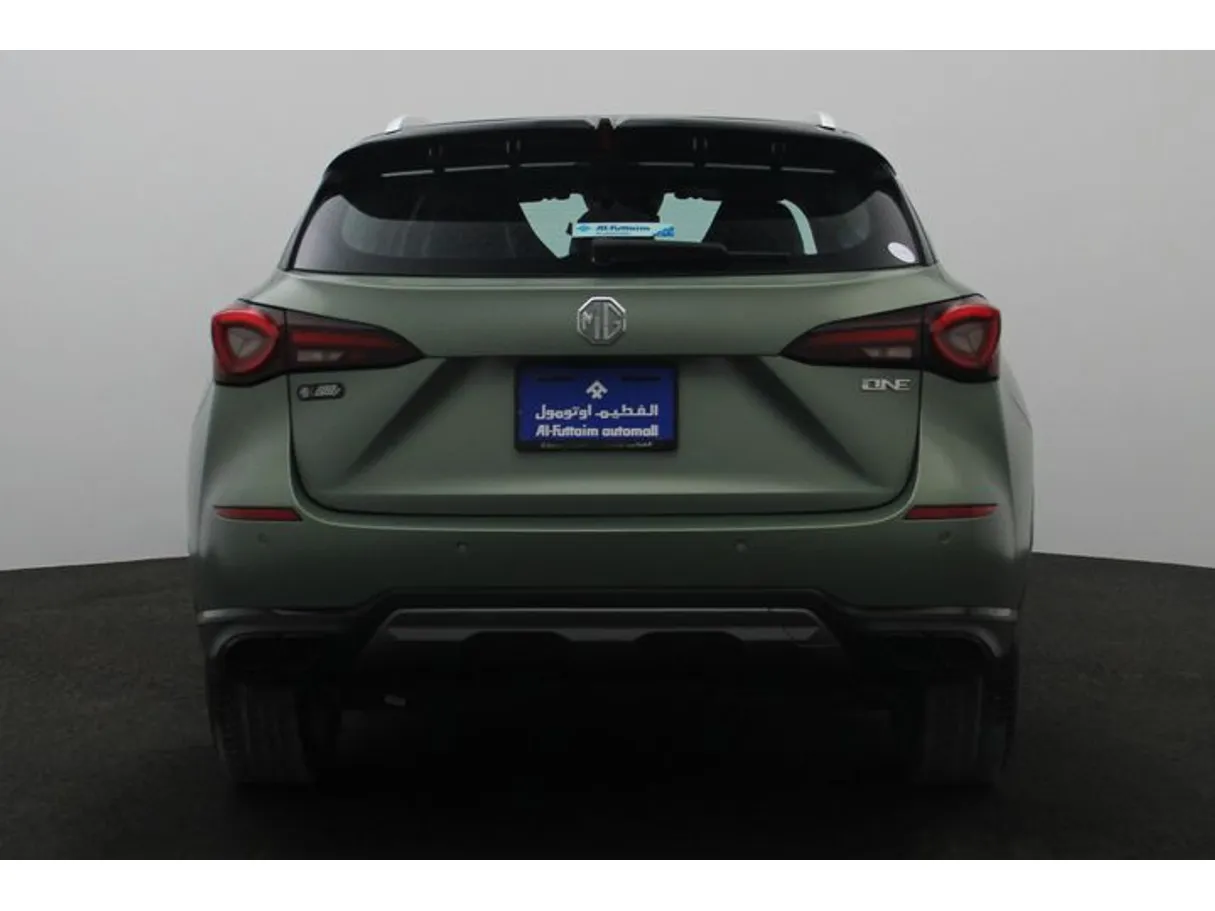Car image 12
