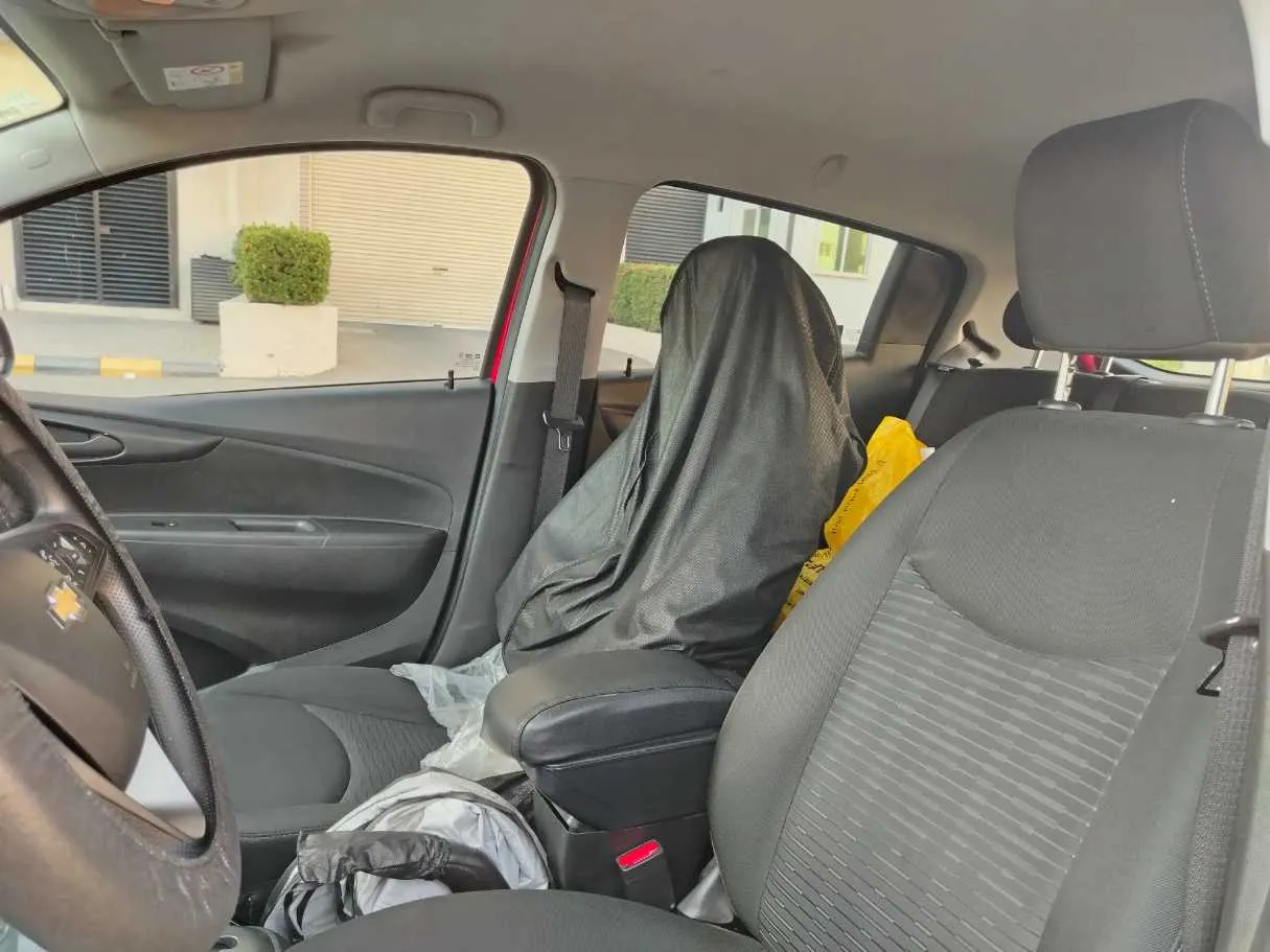 Car image 15