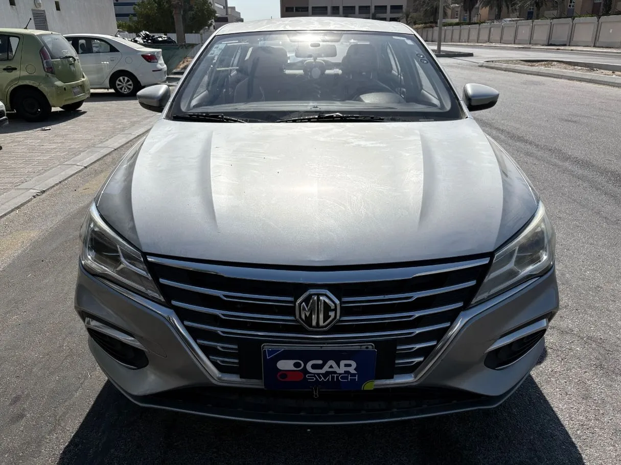 Car image 2