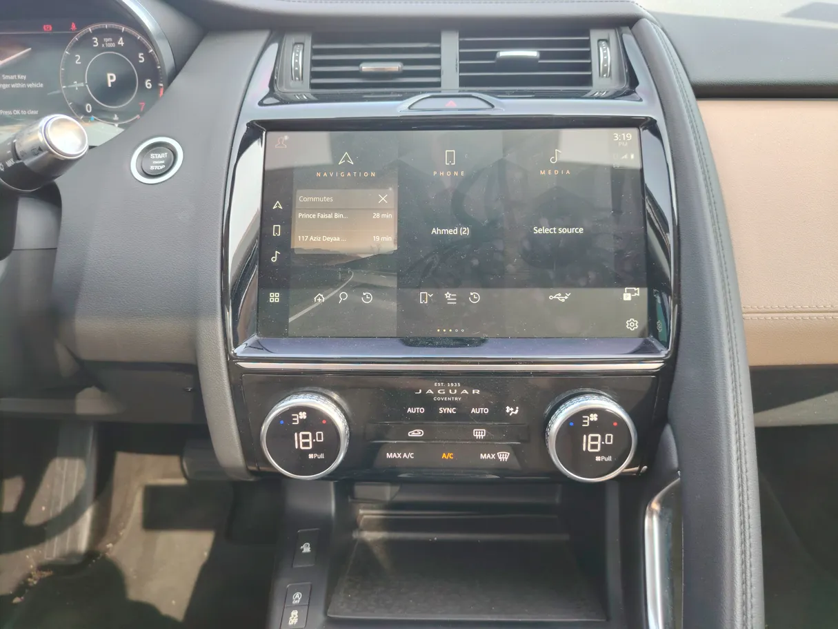 Car image 32