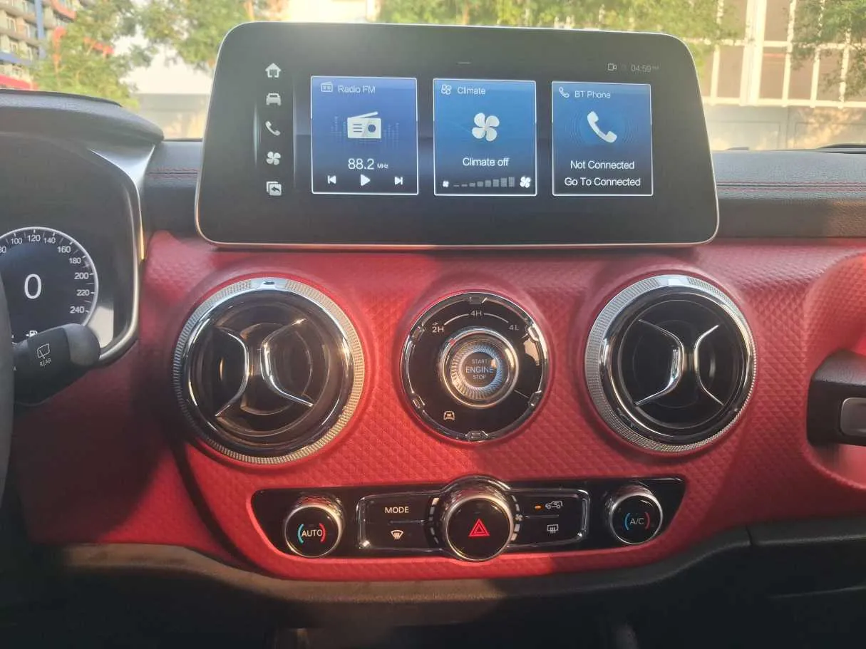 Car image 16