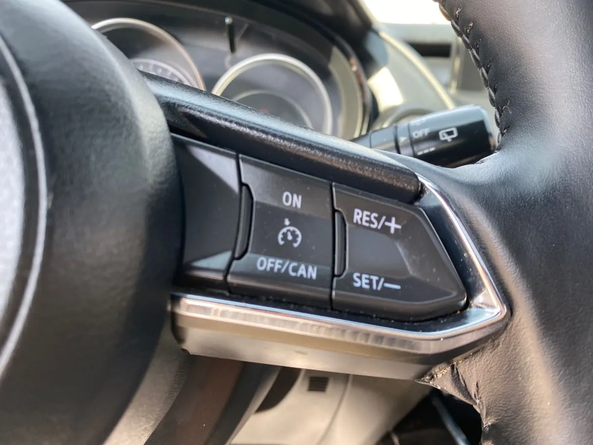 Car image 24