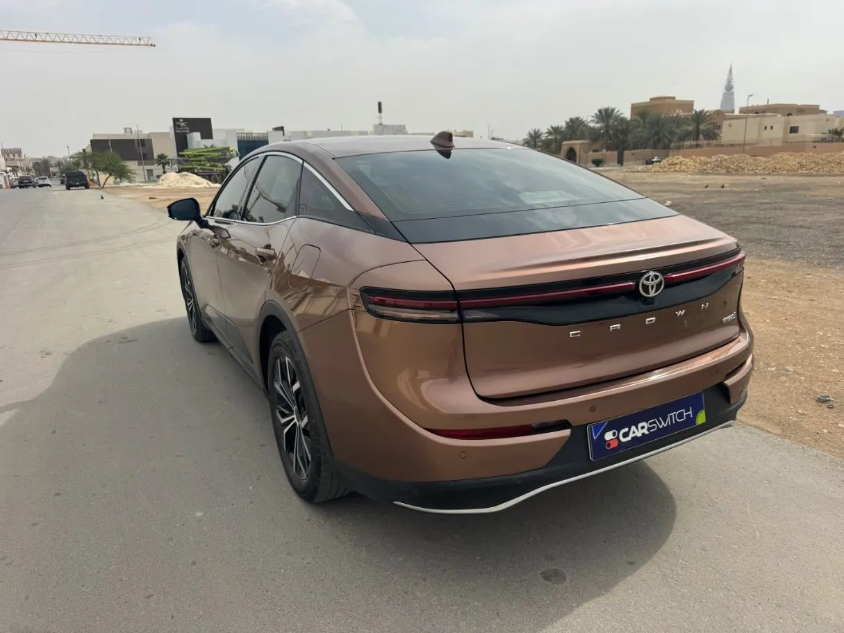 Car image 7