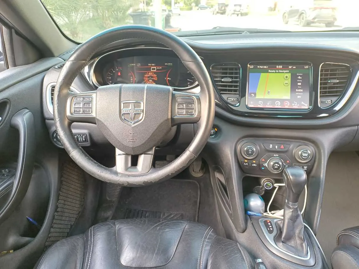 Car image 16