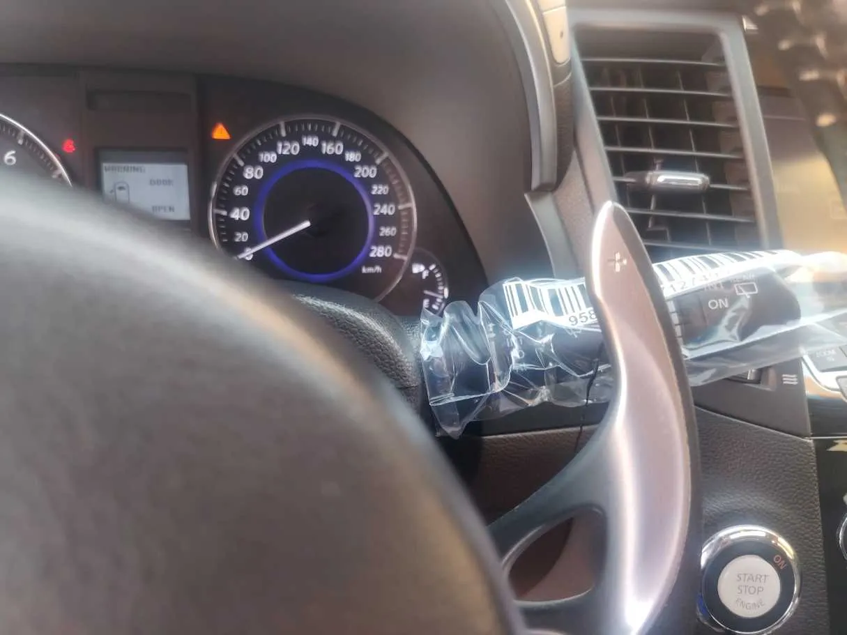 Car image 29