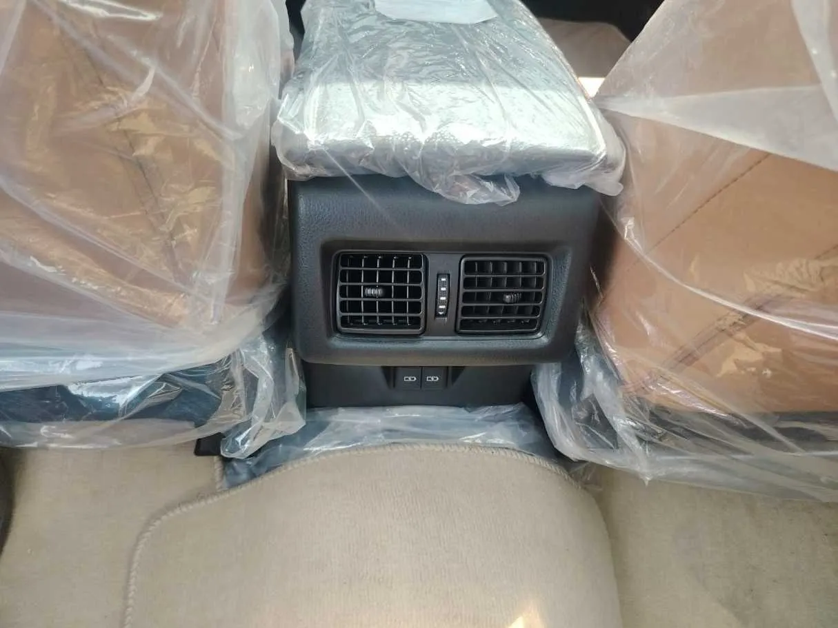 Car image 38