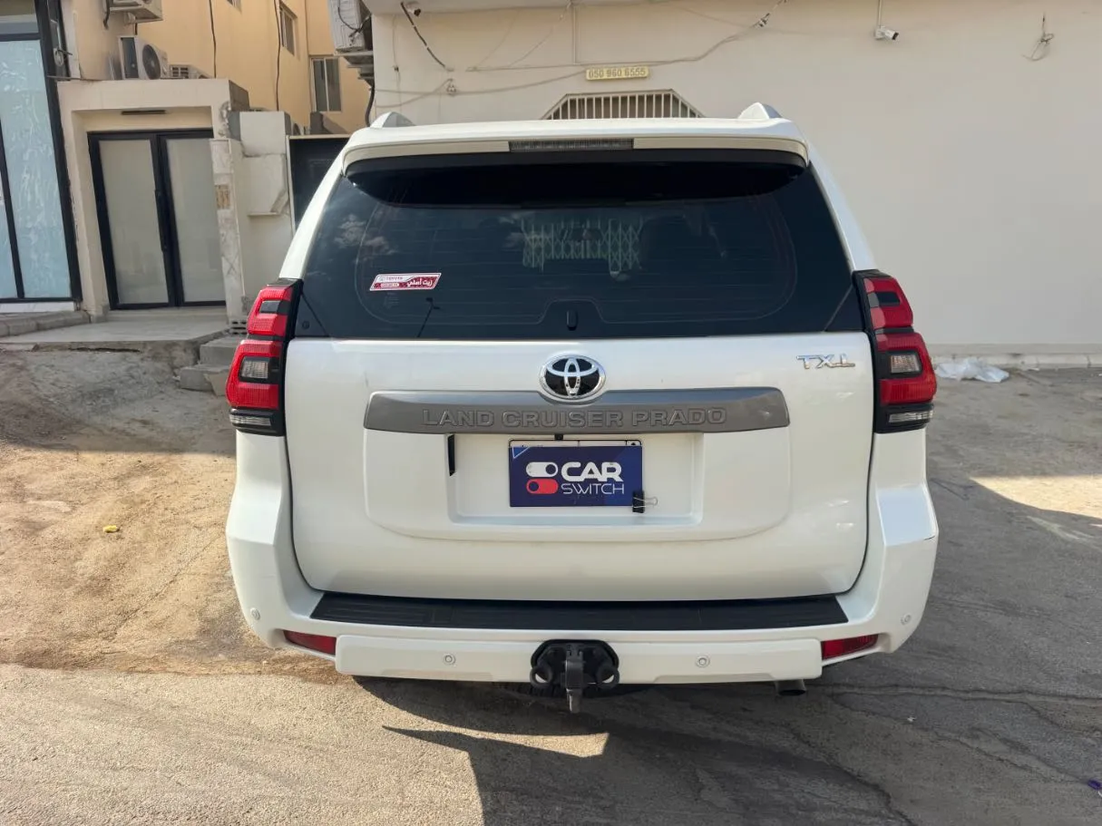 Car image 6