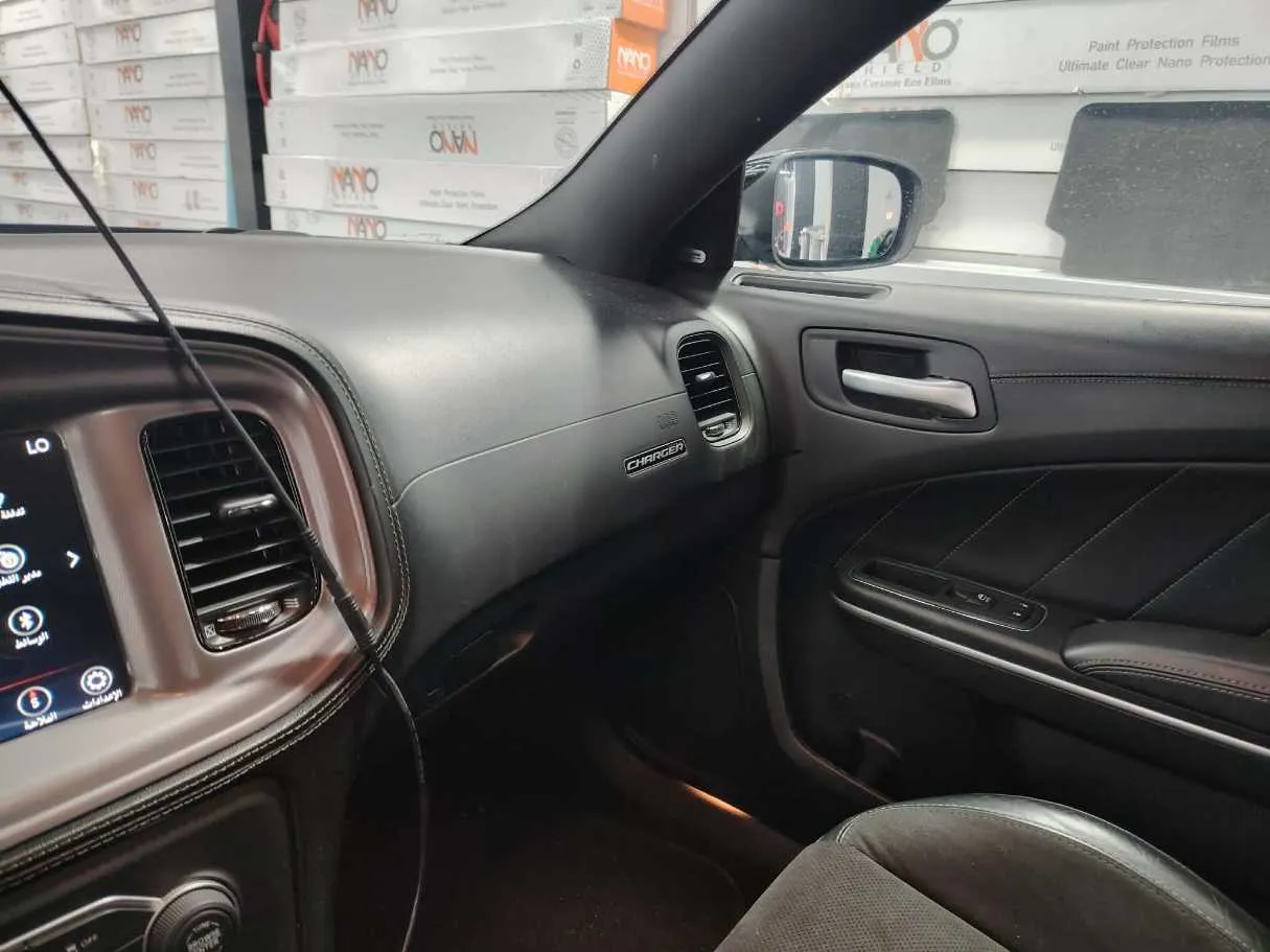 Car image 35