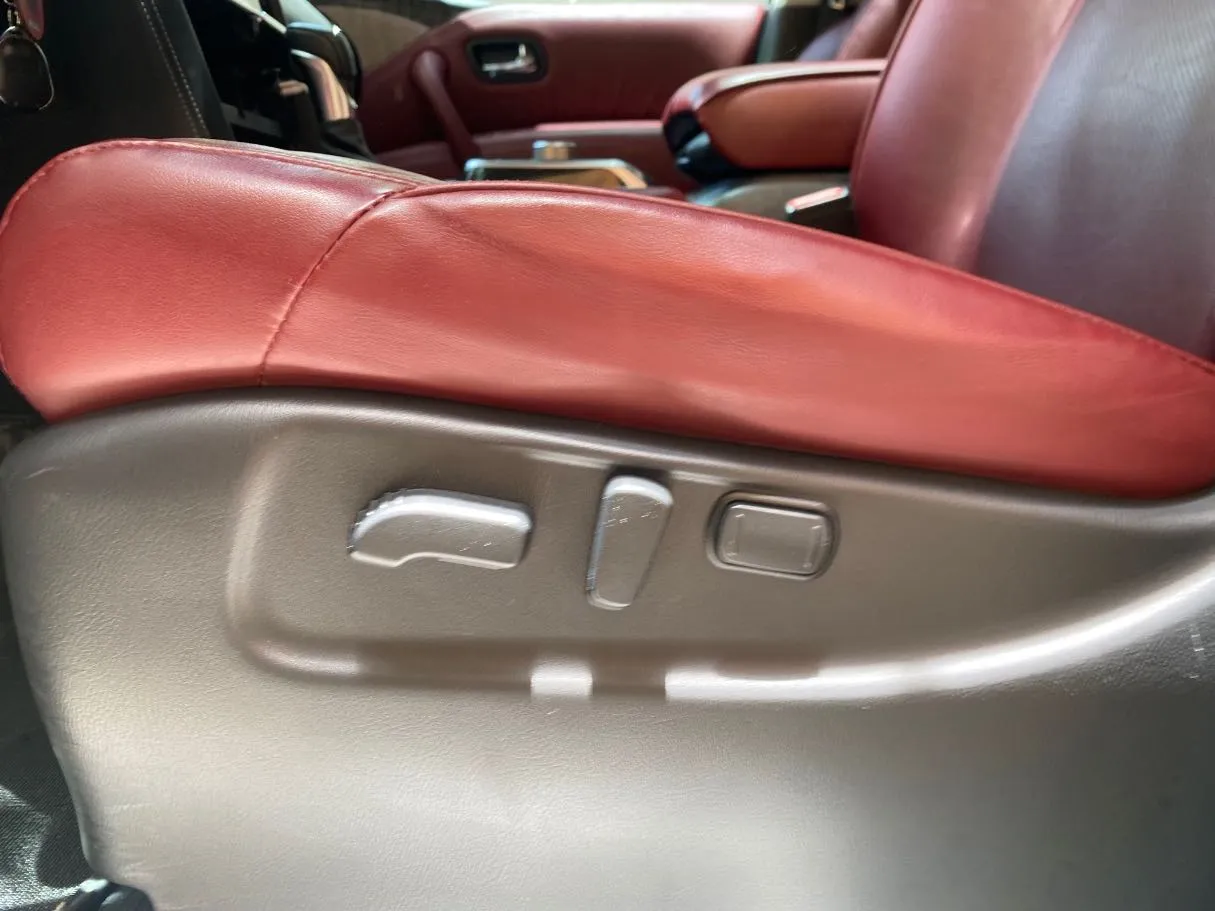 Car image 29