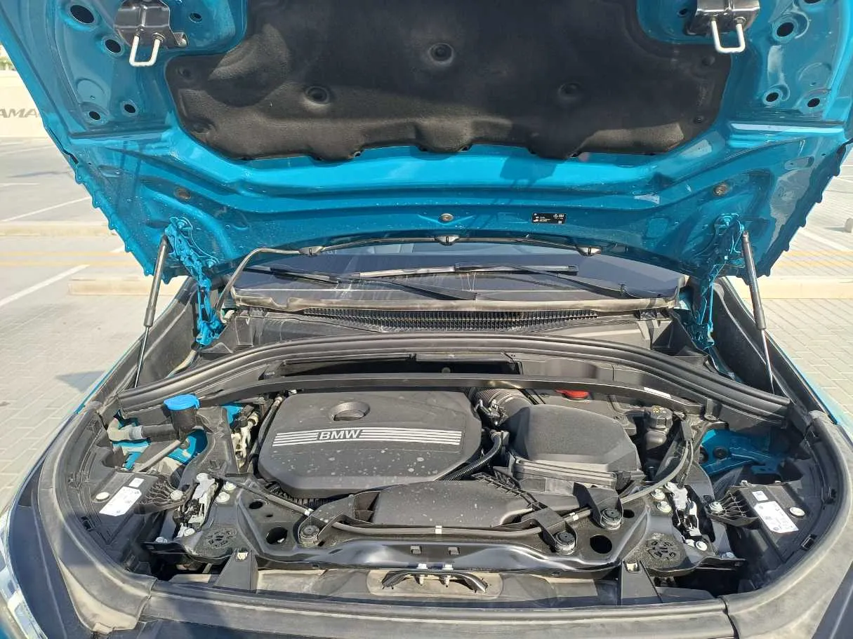 Car image 26