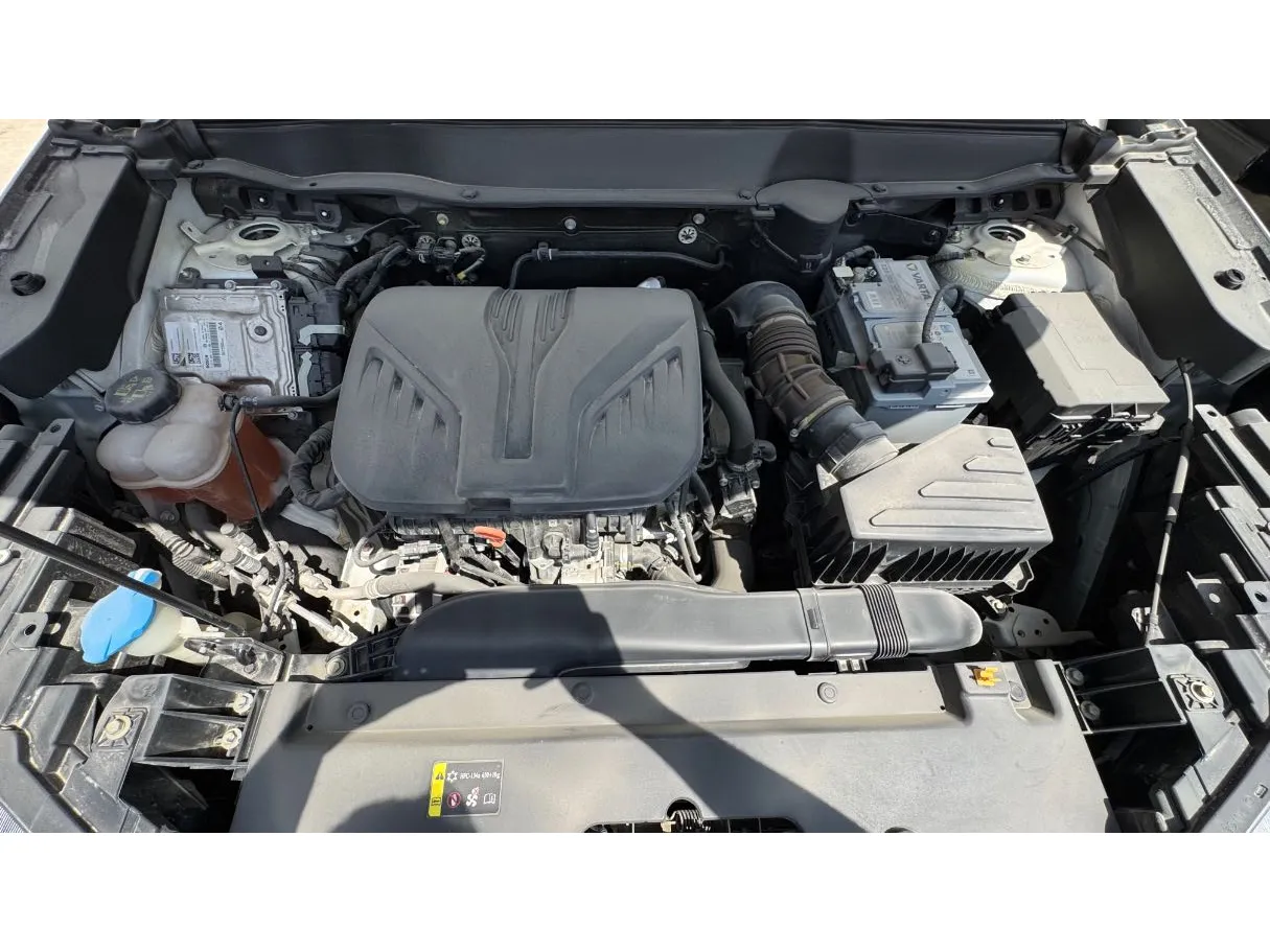 Car image 27