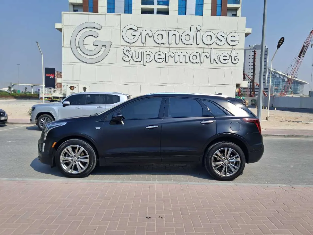 Car image 8