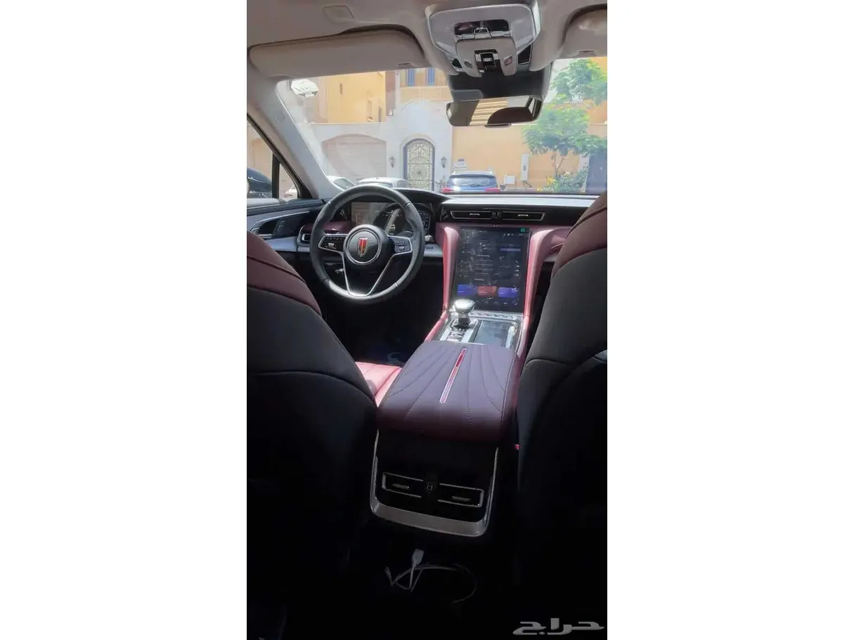 Car image 35
