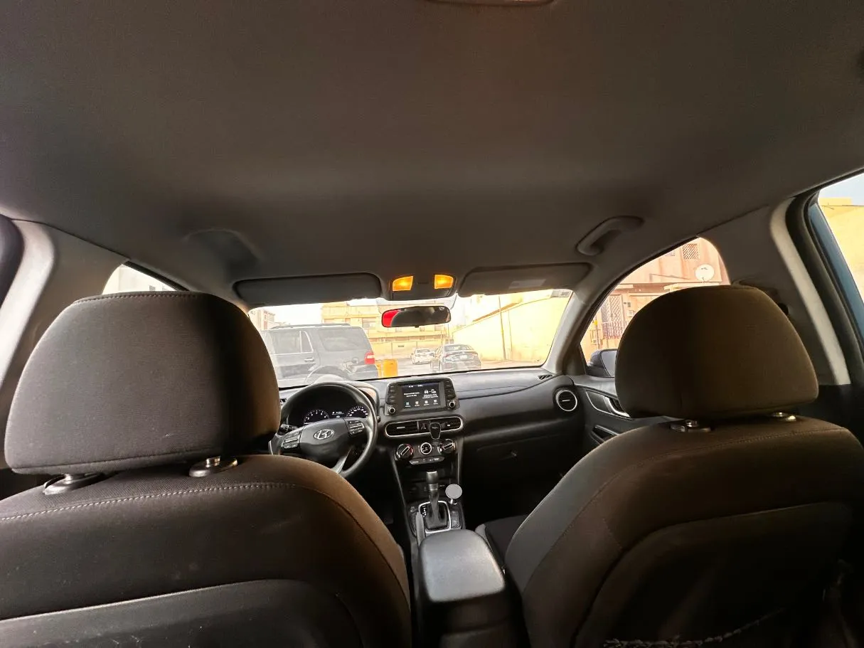 Car image 15