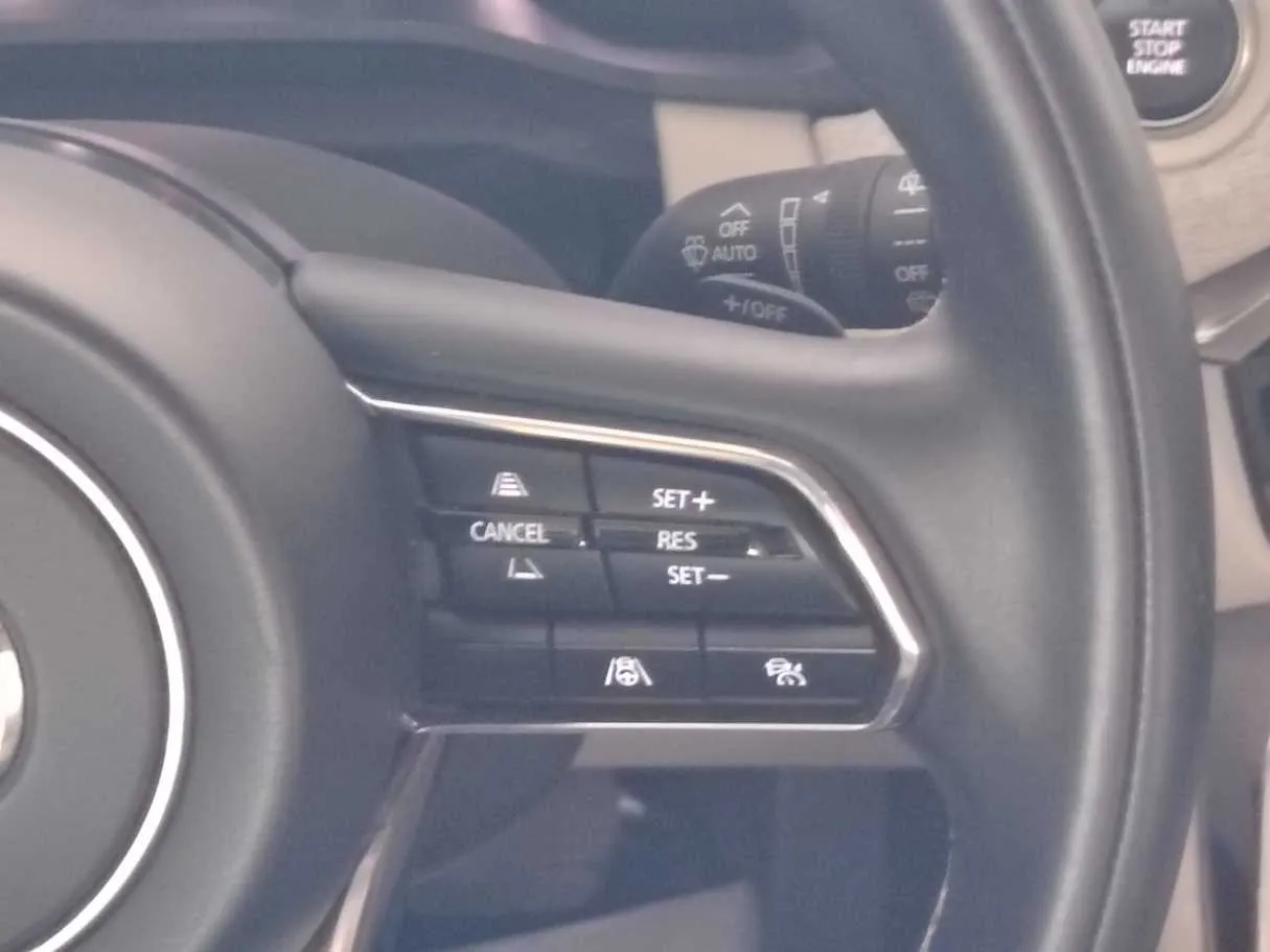 Car image 27