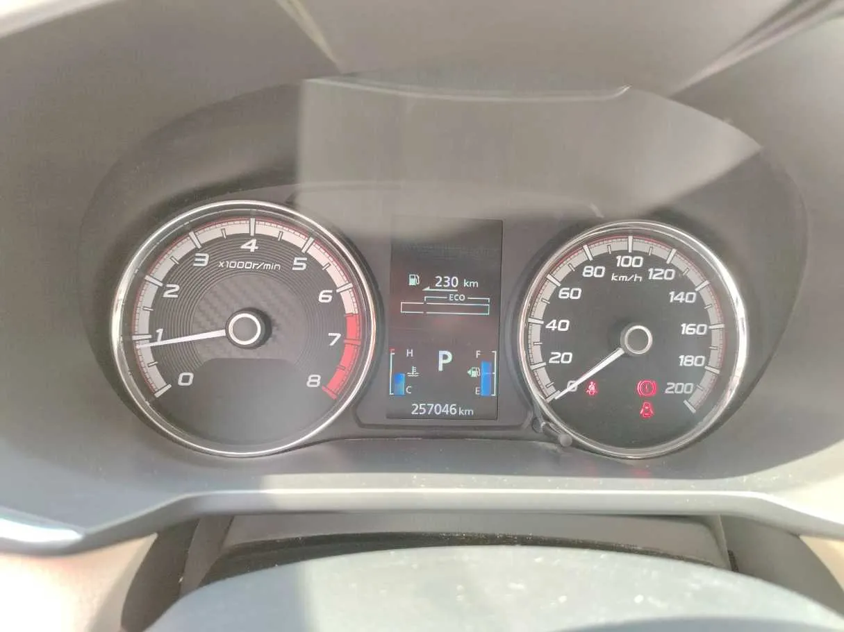 Car image 27