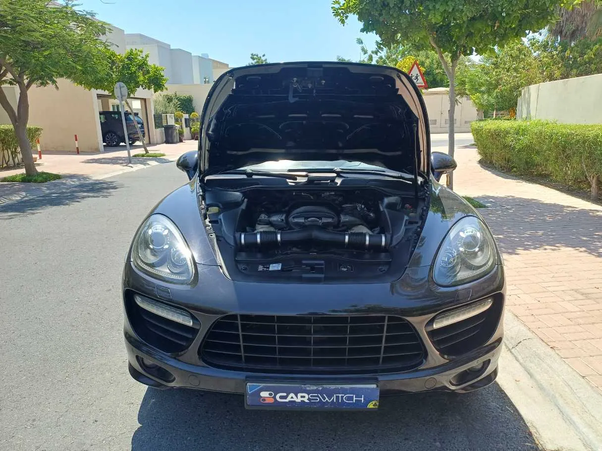 Car image 28
