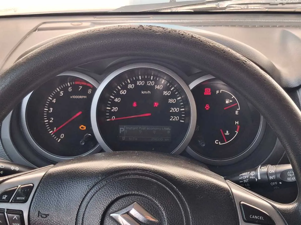 Car image 18