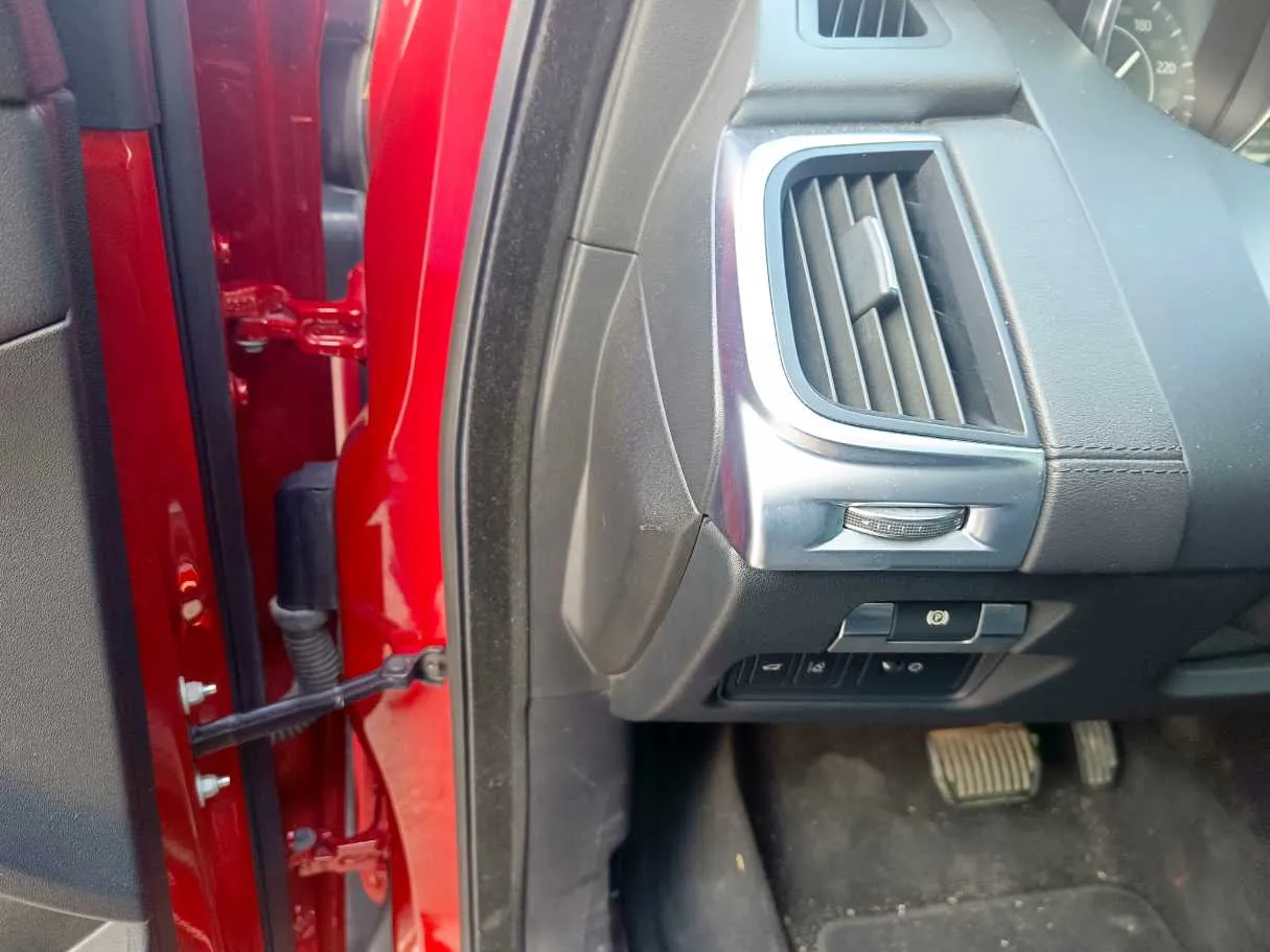 Car image 33