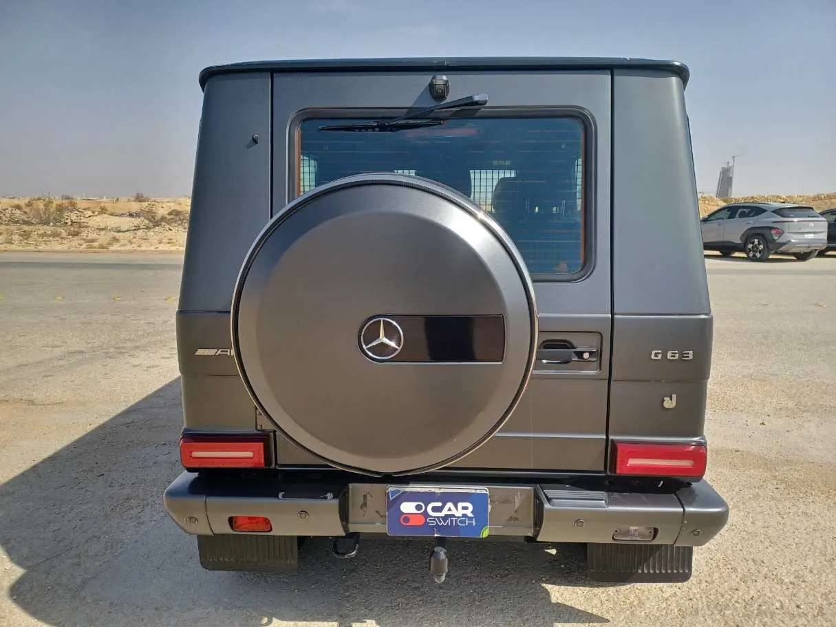Car image 6