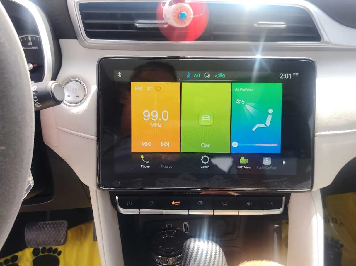 Car image 17