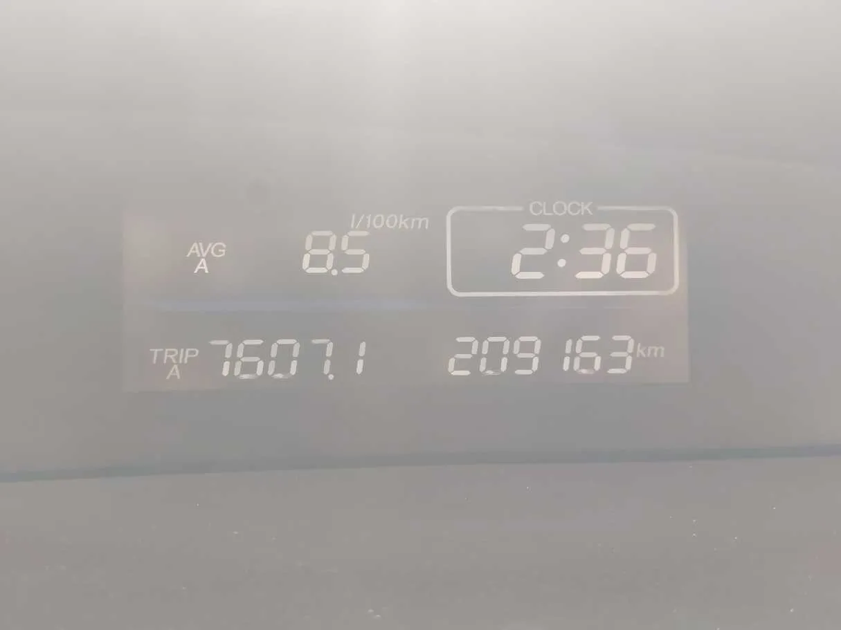 Car image 24