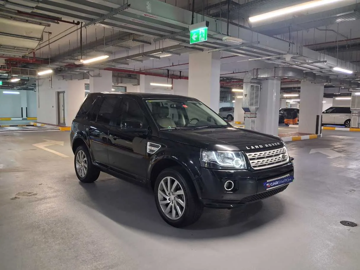 Car image 3