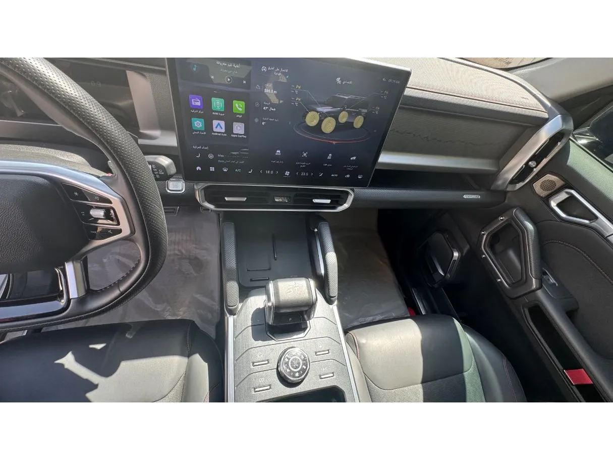 Car image 15