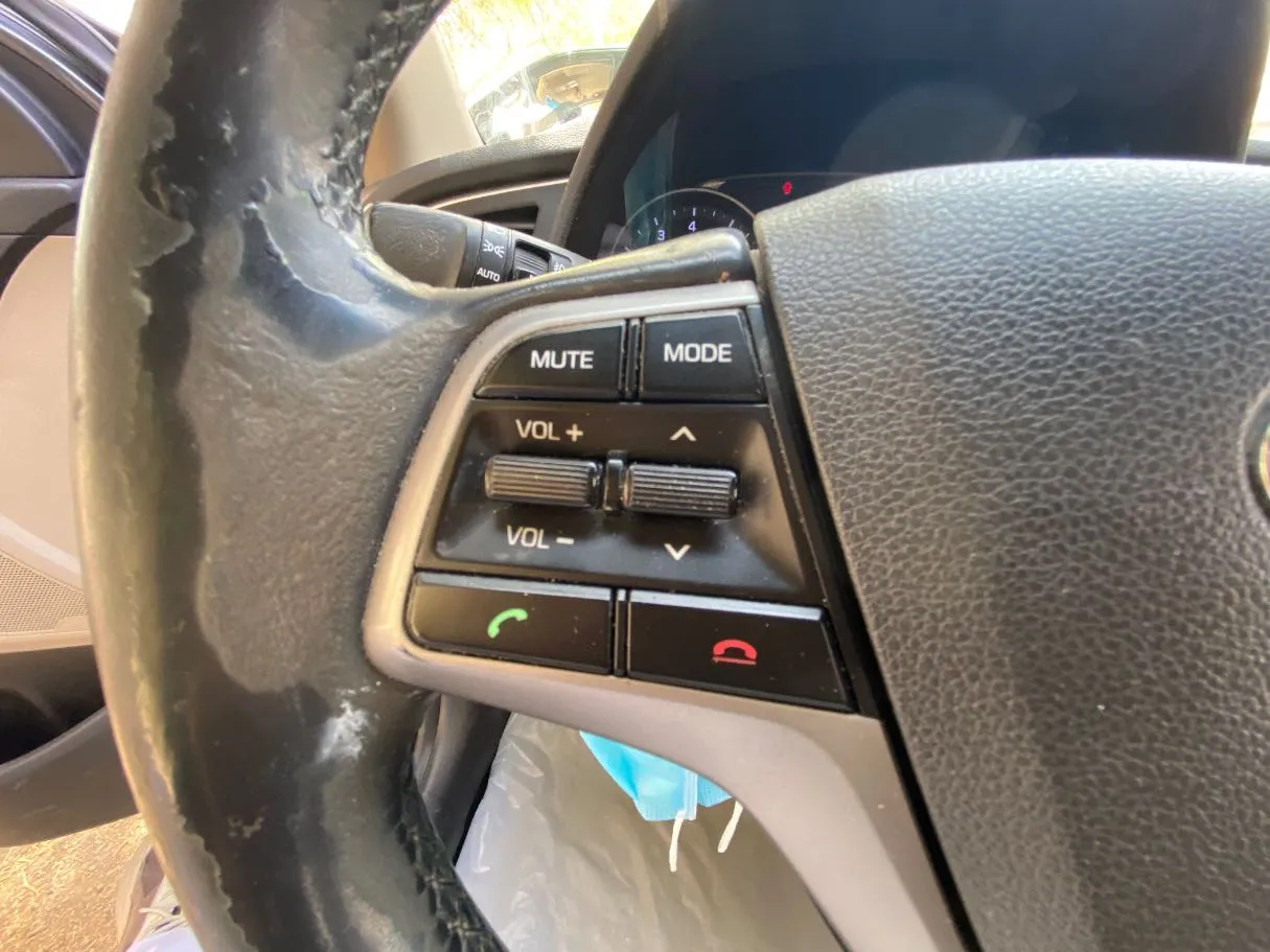 Car image 20