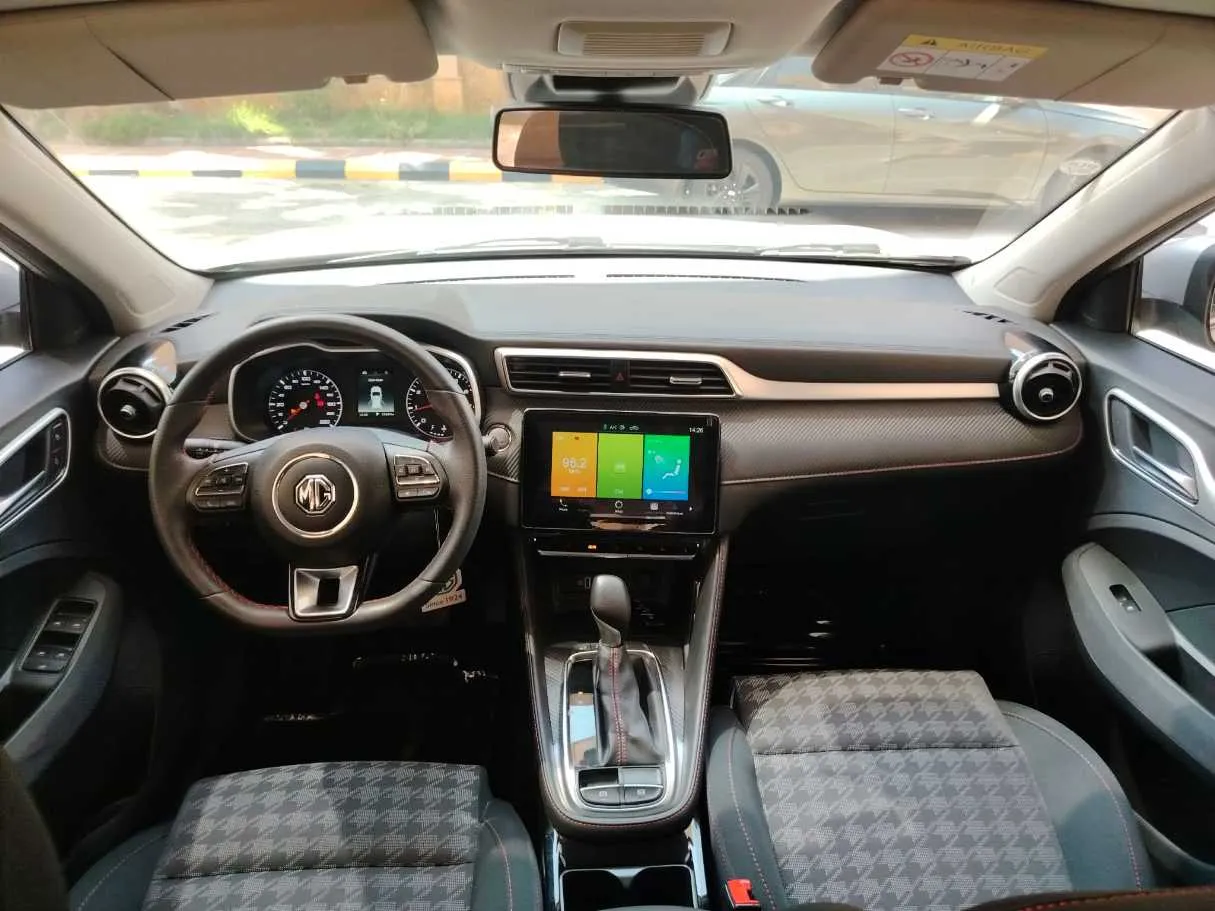 Car image 20