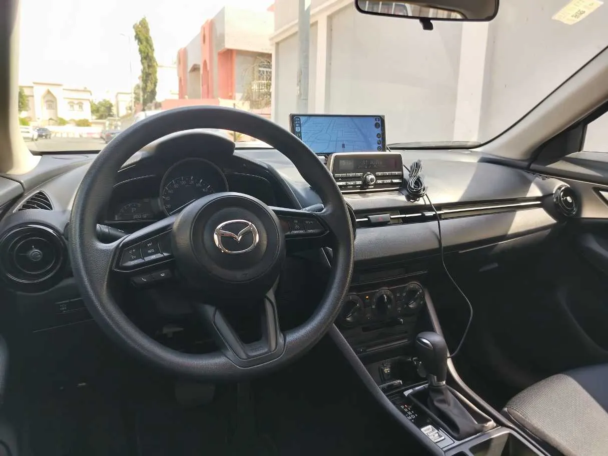 Car image 28