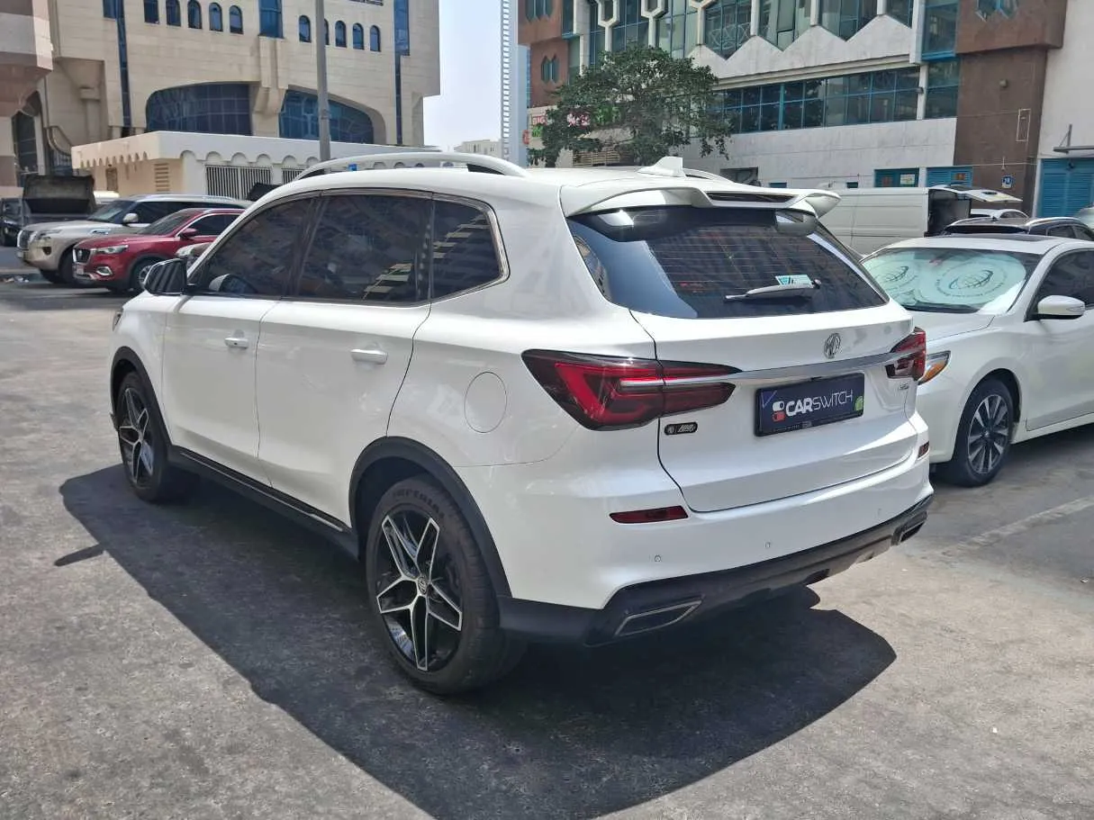 Car image 7