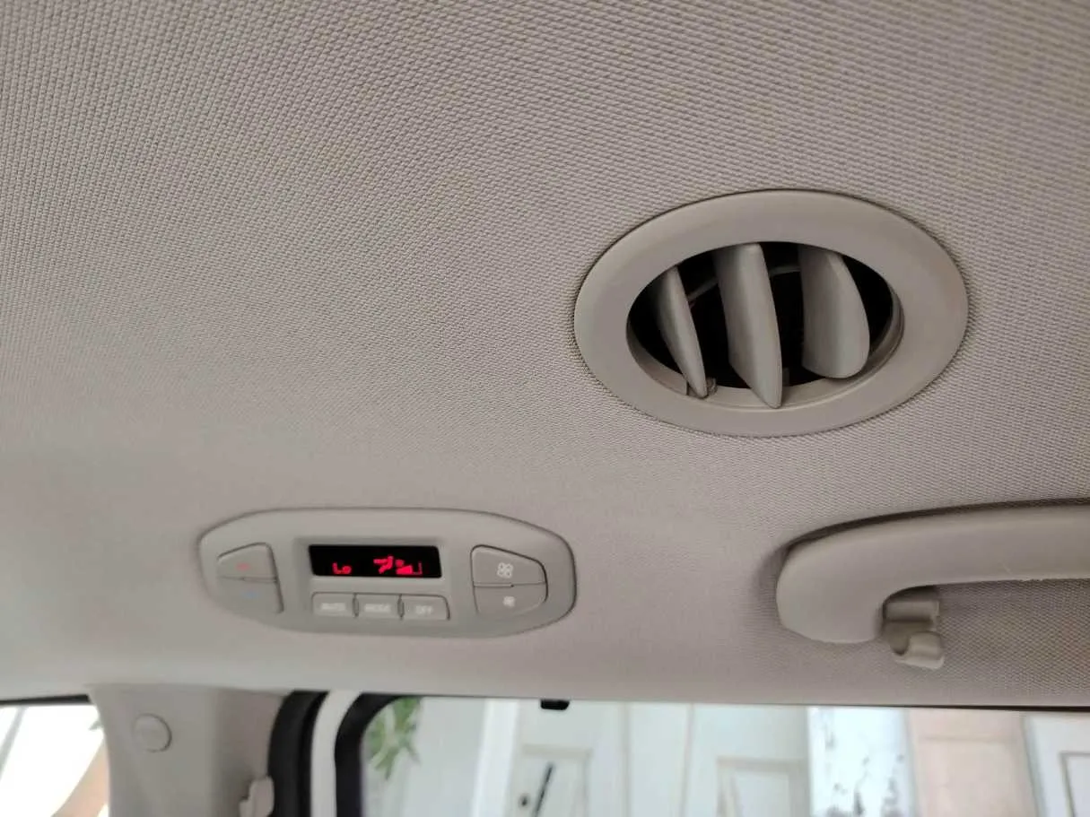 Car image 42